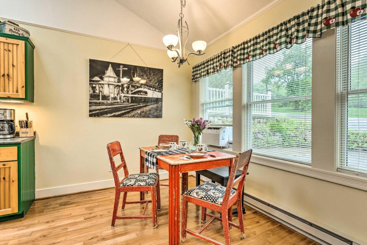 Couples Haven In Frankfort By Lake, Trails And Dtwn Екстериор снимка