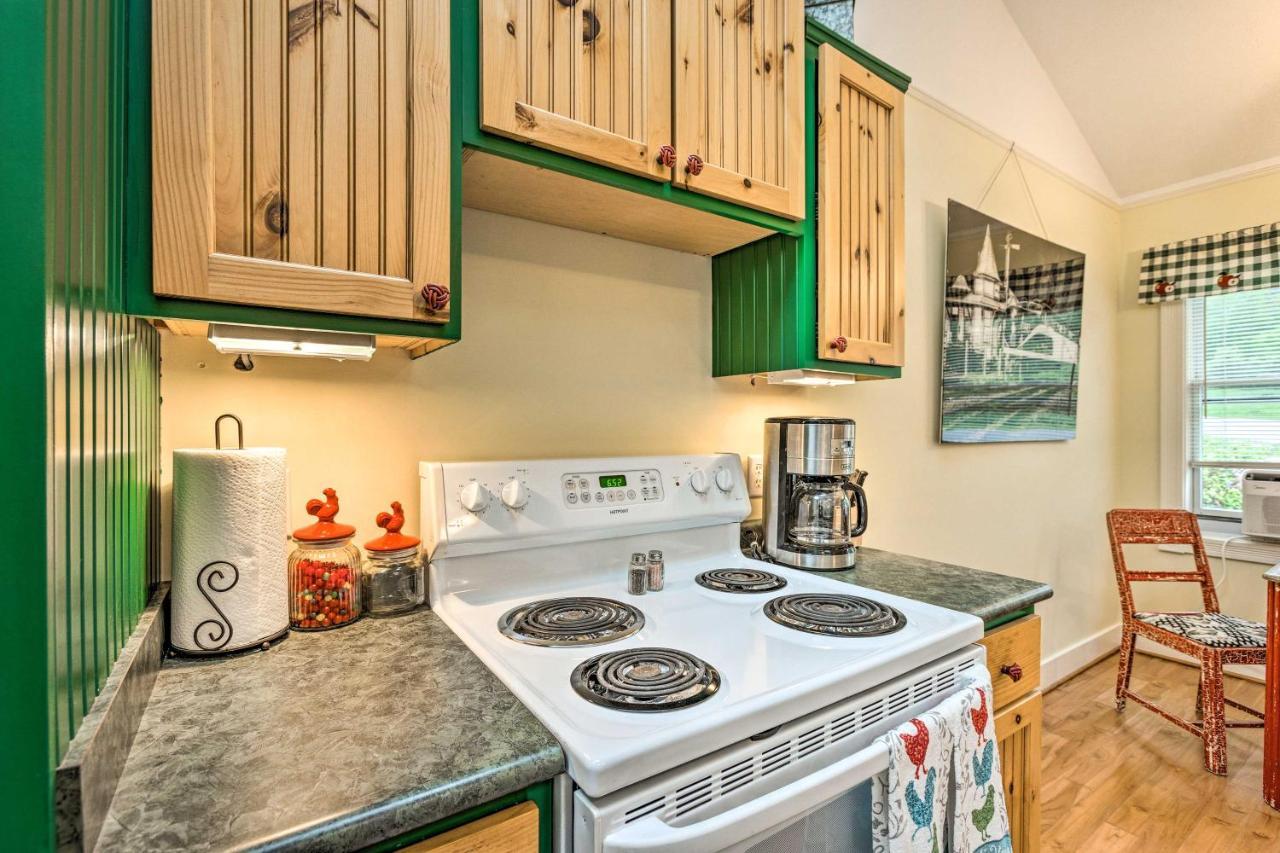 Couples Haven In Frankfort By Lake, Trails And Dtwn Екстериор снимка