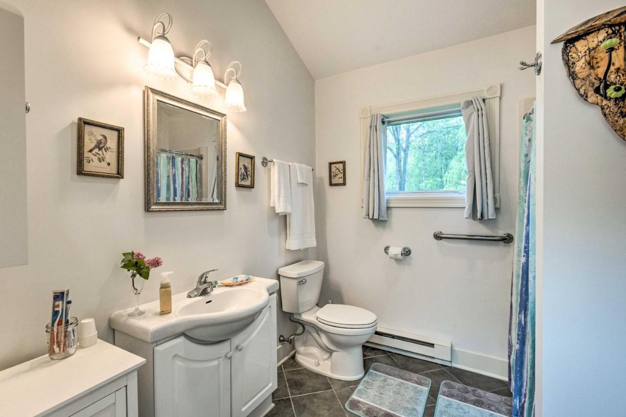 Couples Haven In Frankfort By Lake, Trails And Dtwn Екстериор снимка